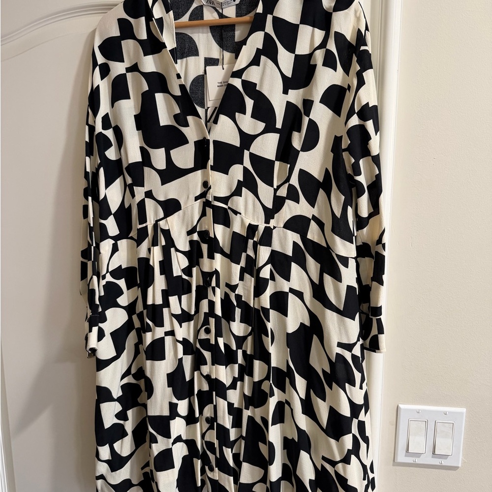 Zara Monochrome Geometric Dress
